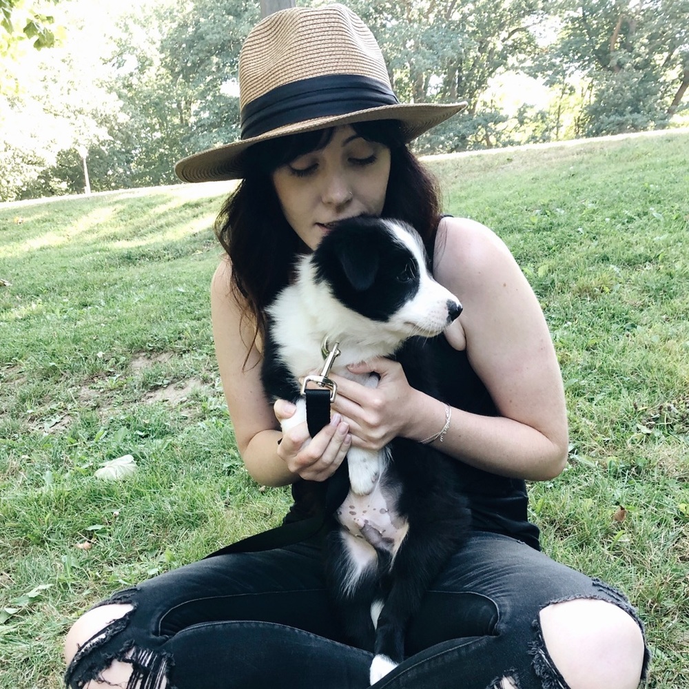 Meet your Posher, Hilary